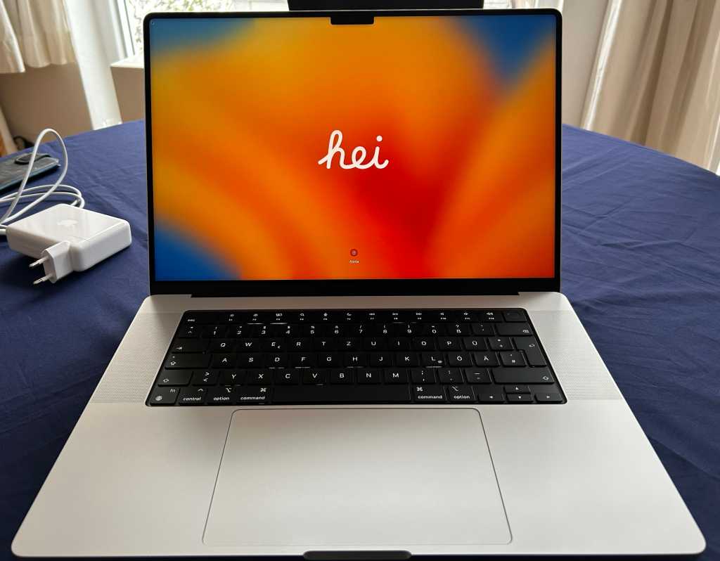 Apple MacBook Pro 14 (M3, 2023)