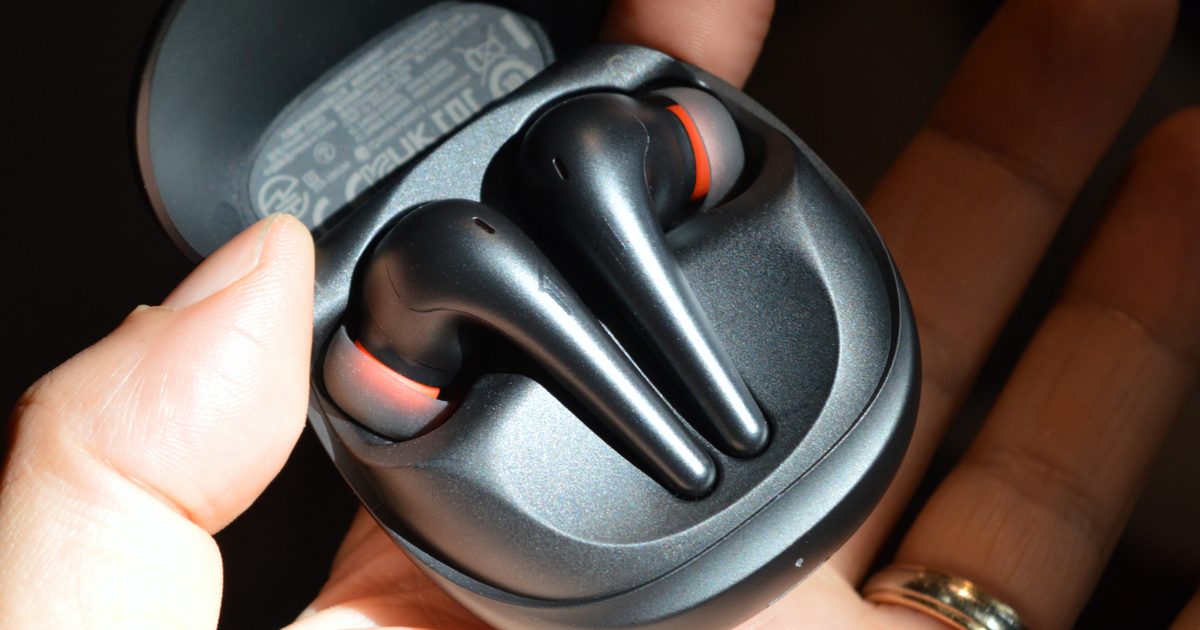1More Aero True Wireless Earbuds
