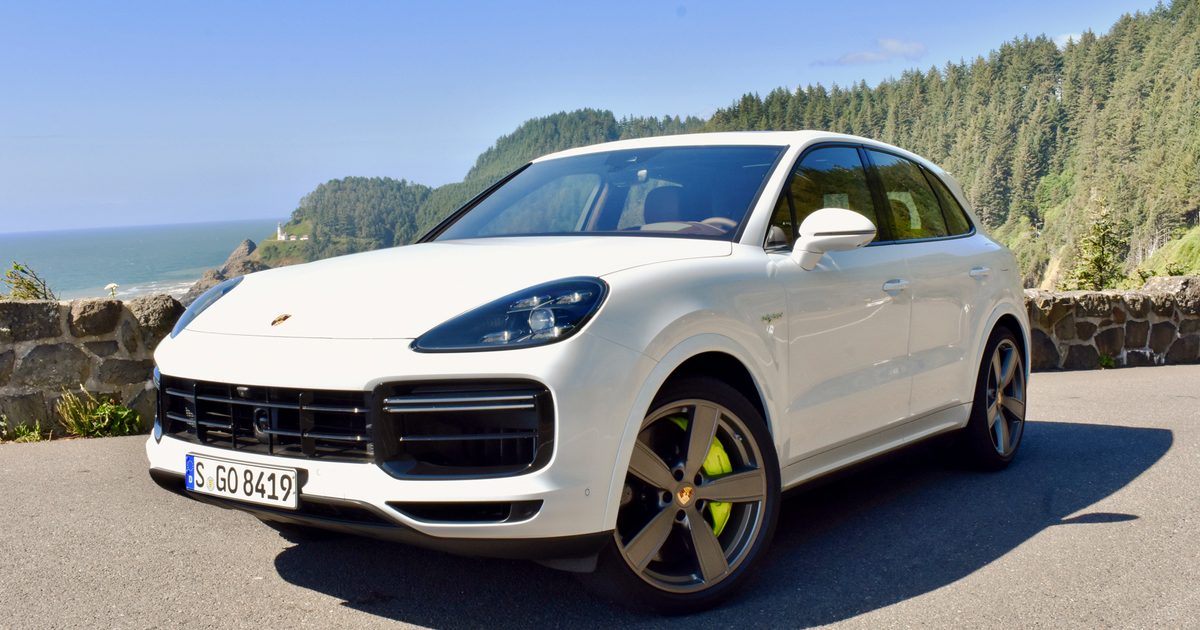 2020 Porsche Cayenne Turbo S E-Hybrid