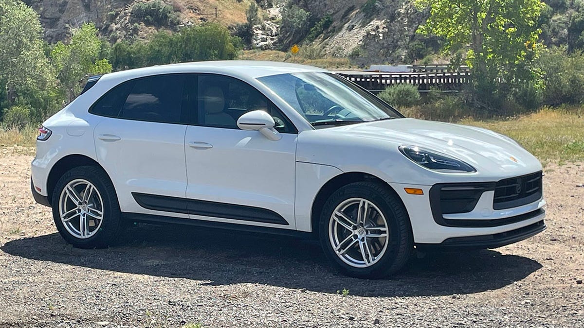 2022 Porsche Macan
