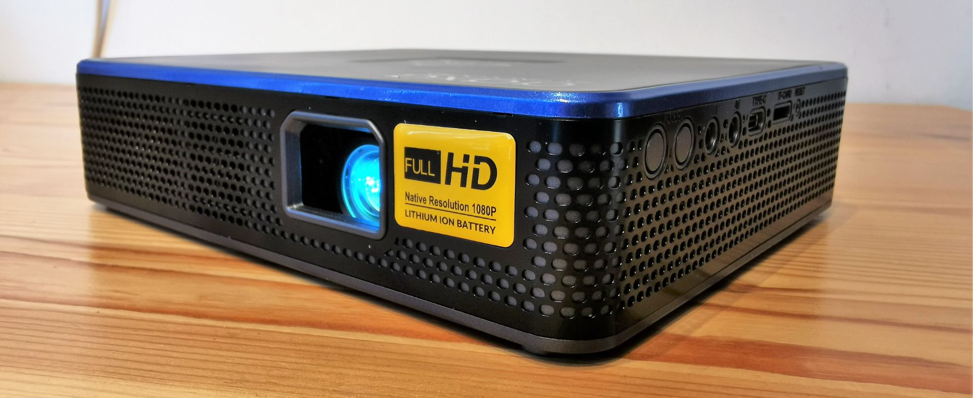 Aaxa M7 Pico Projector