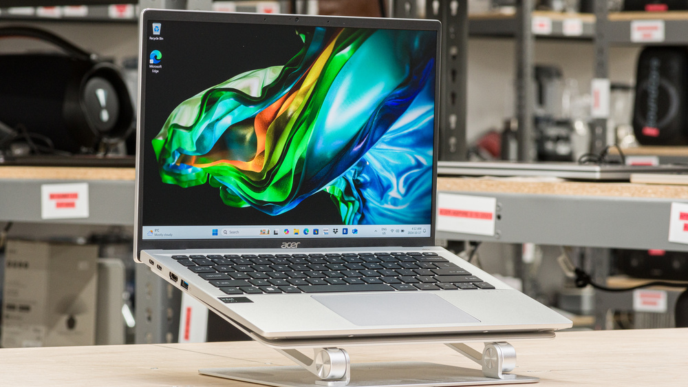 Acer Swift Go 14 (2024)