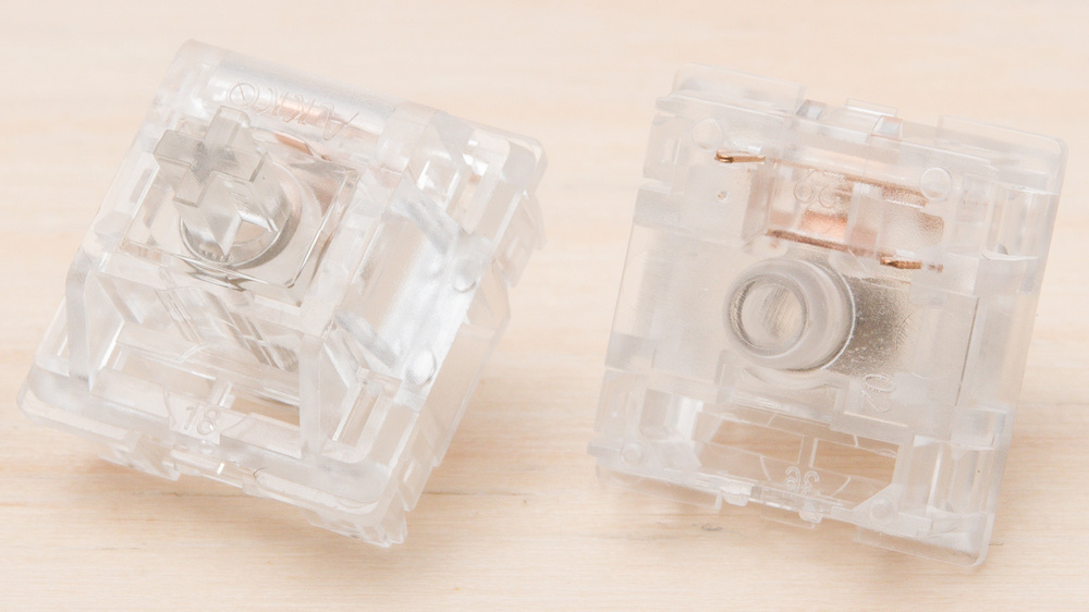 Akko CS Crystal