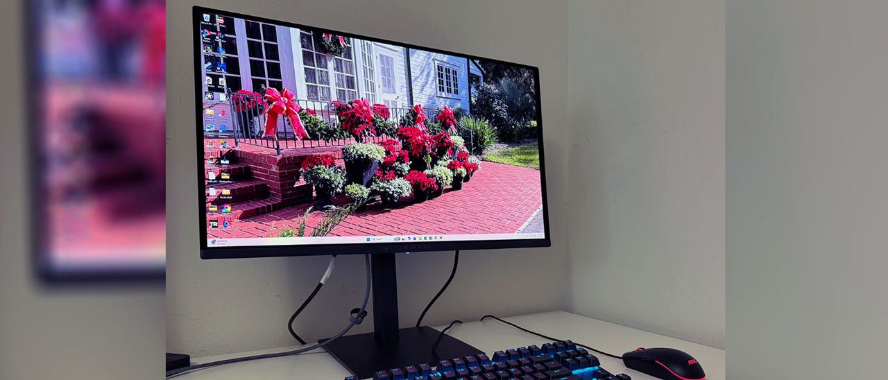 Alienware AW2726DM