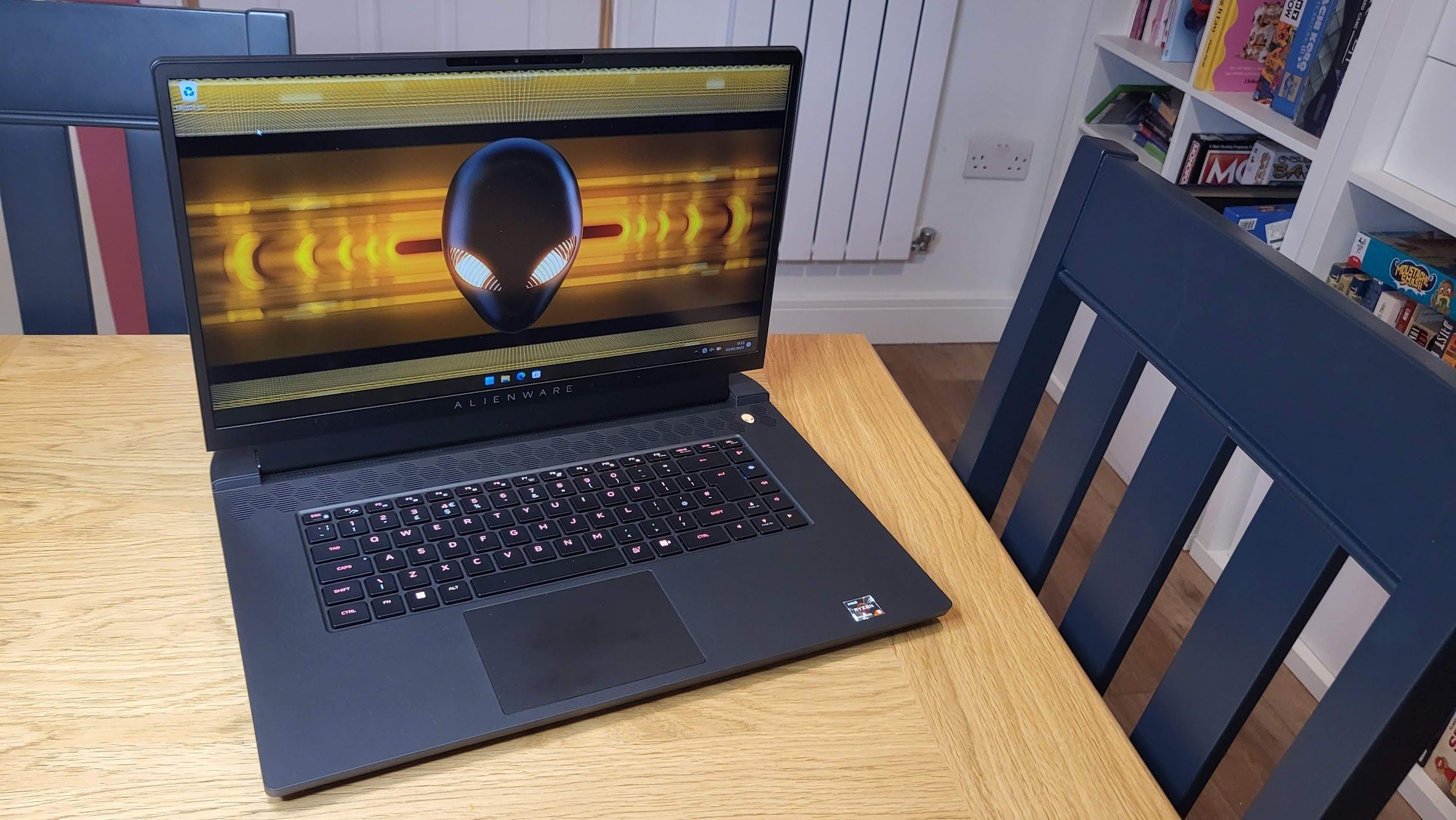 Alienware M17 R5 AMD Advantage