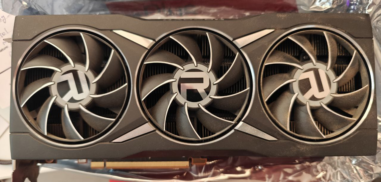 AMD Radeon RX 6800 / RX 6800 XT