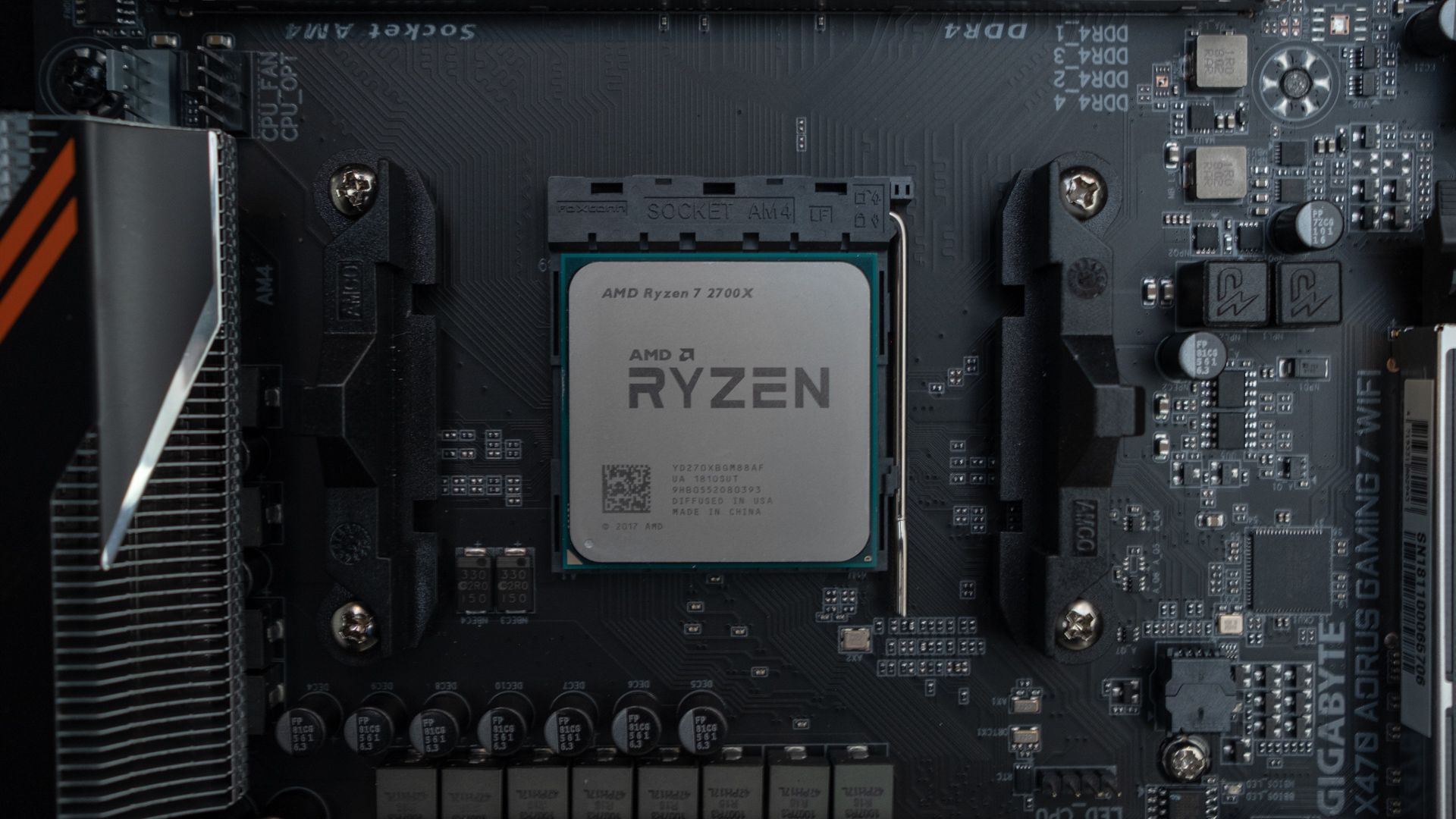 AMD Ryzen 7 2700X