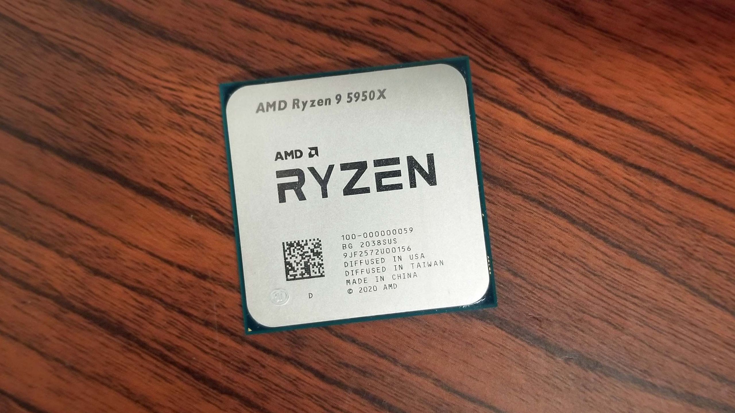 AMD Ryzen 5 7600X  Ryzen 9 7950X