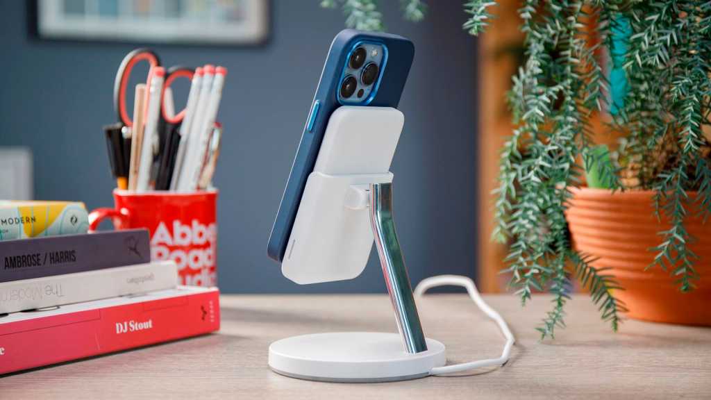 Anker Maggo 633 Magnetic Wireless Charger