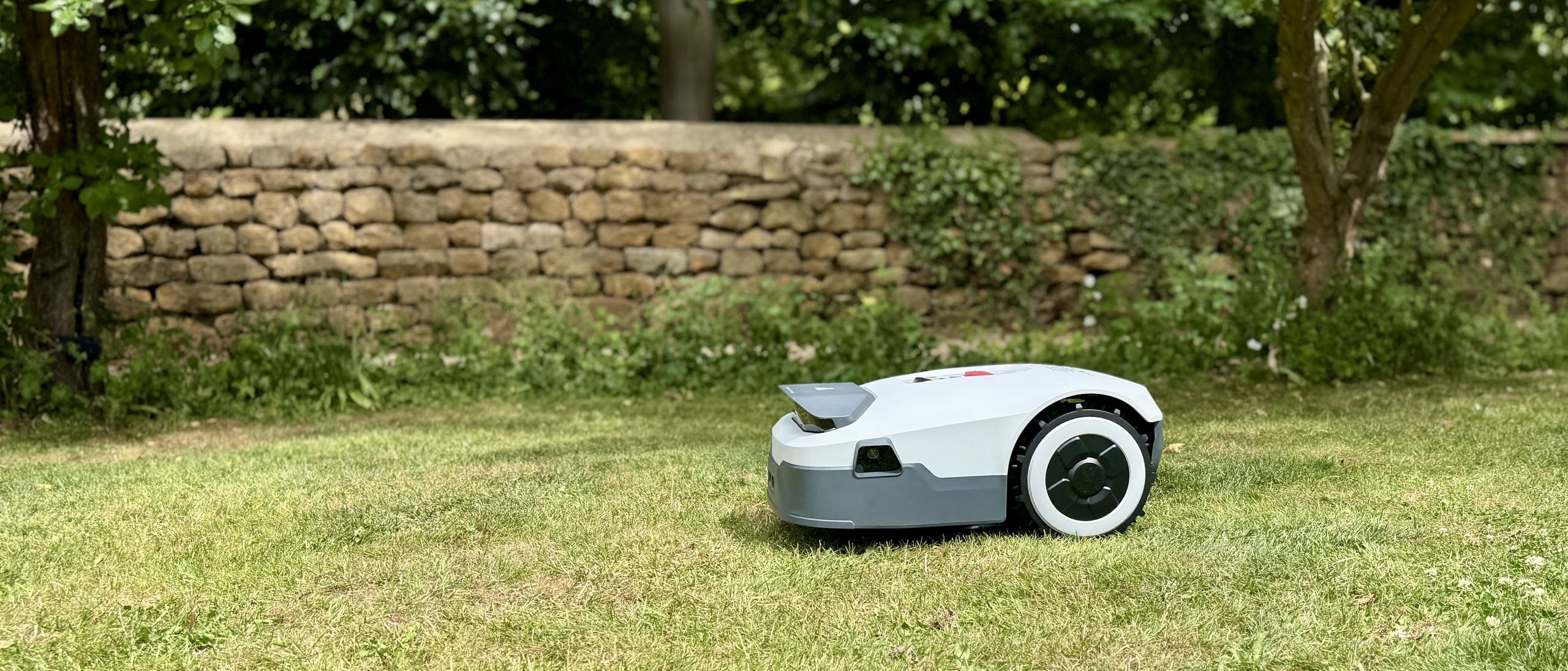 Anthbot Genie Robot Lawn Mower
