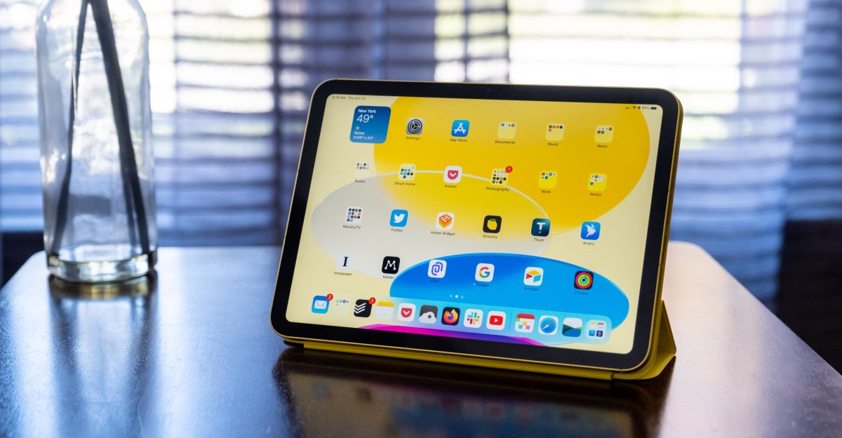 Apple iPad (10th Gen, 2022)