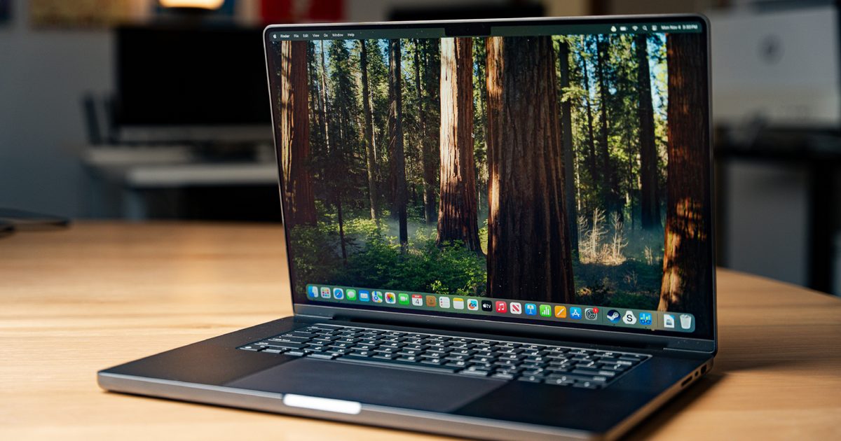 Apple MacBook Pro M4 (14-inch & 16-inch)