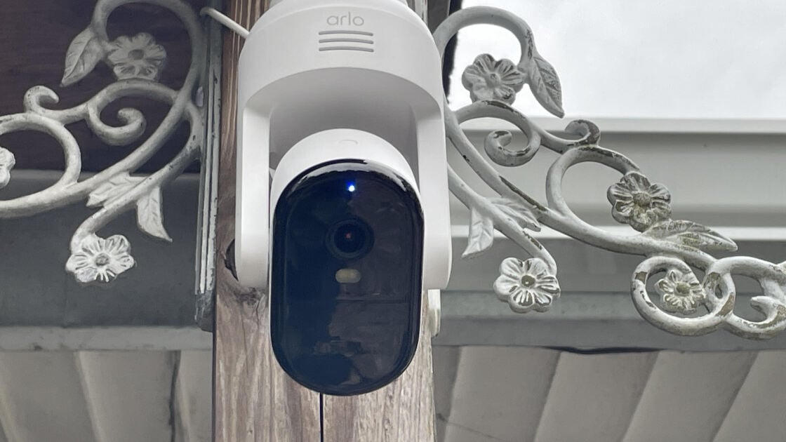 Arlo Essential Pan Tilt