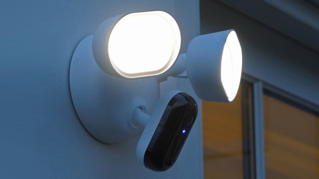 Arlo Wired Floodlight Camera