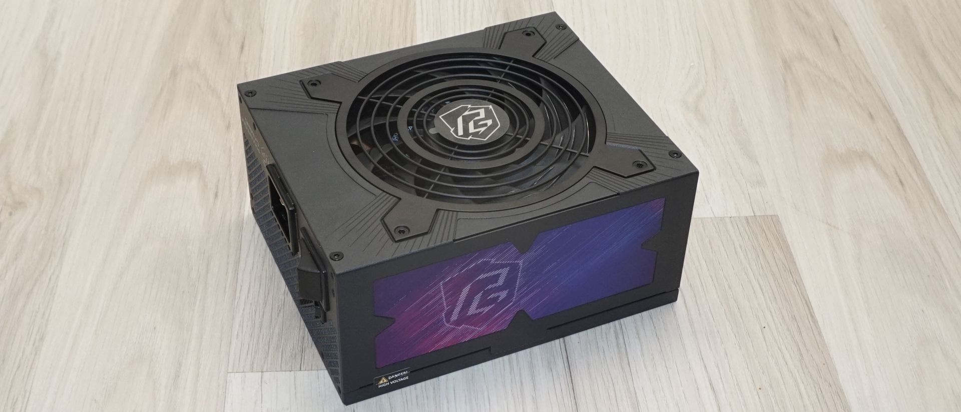 ASRock PG-1600G Phantom Gaming PSU