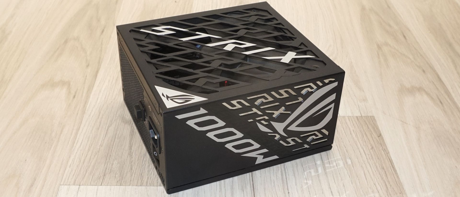 ASUS ROG Strix 1000P 1000W Platinum