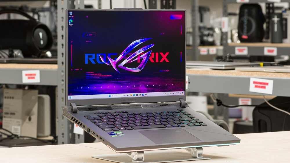 ASUS ROG Strix G16 (2024)