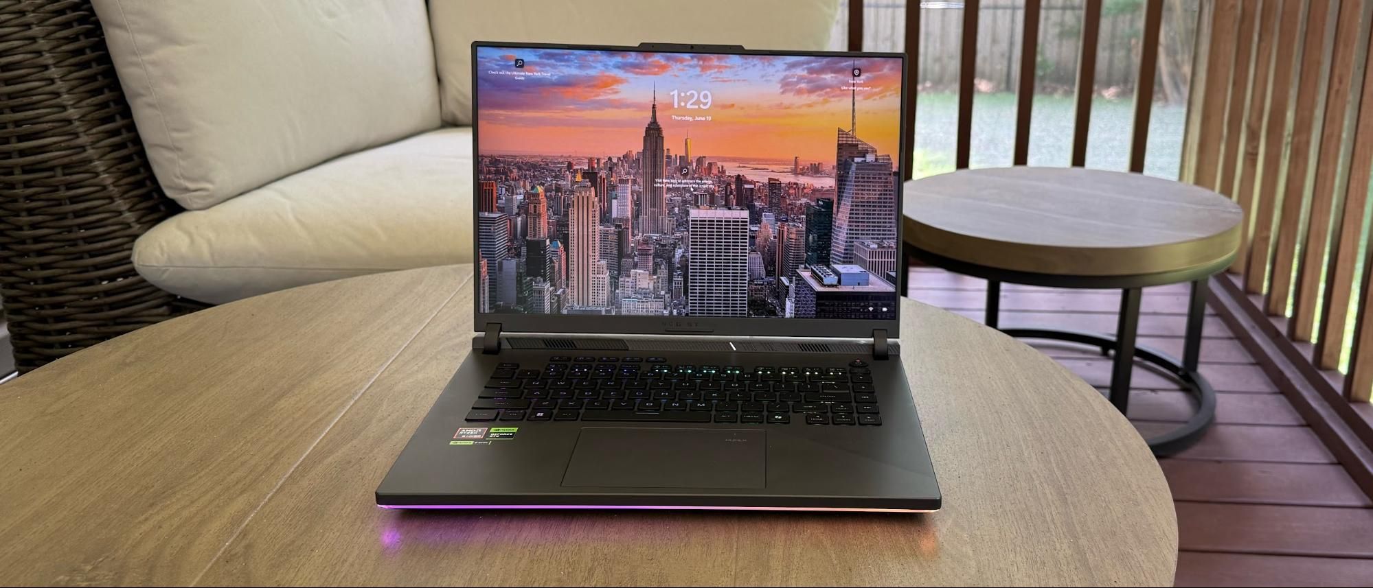 ASUS ROG Strix G16 2025