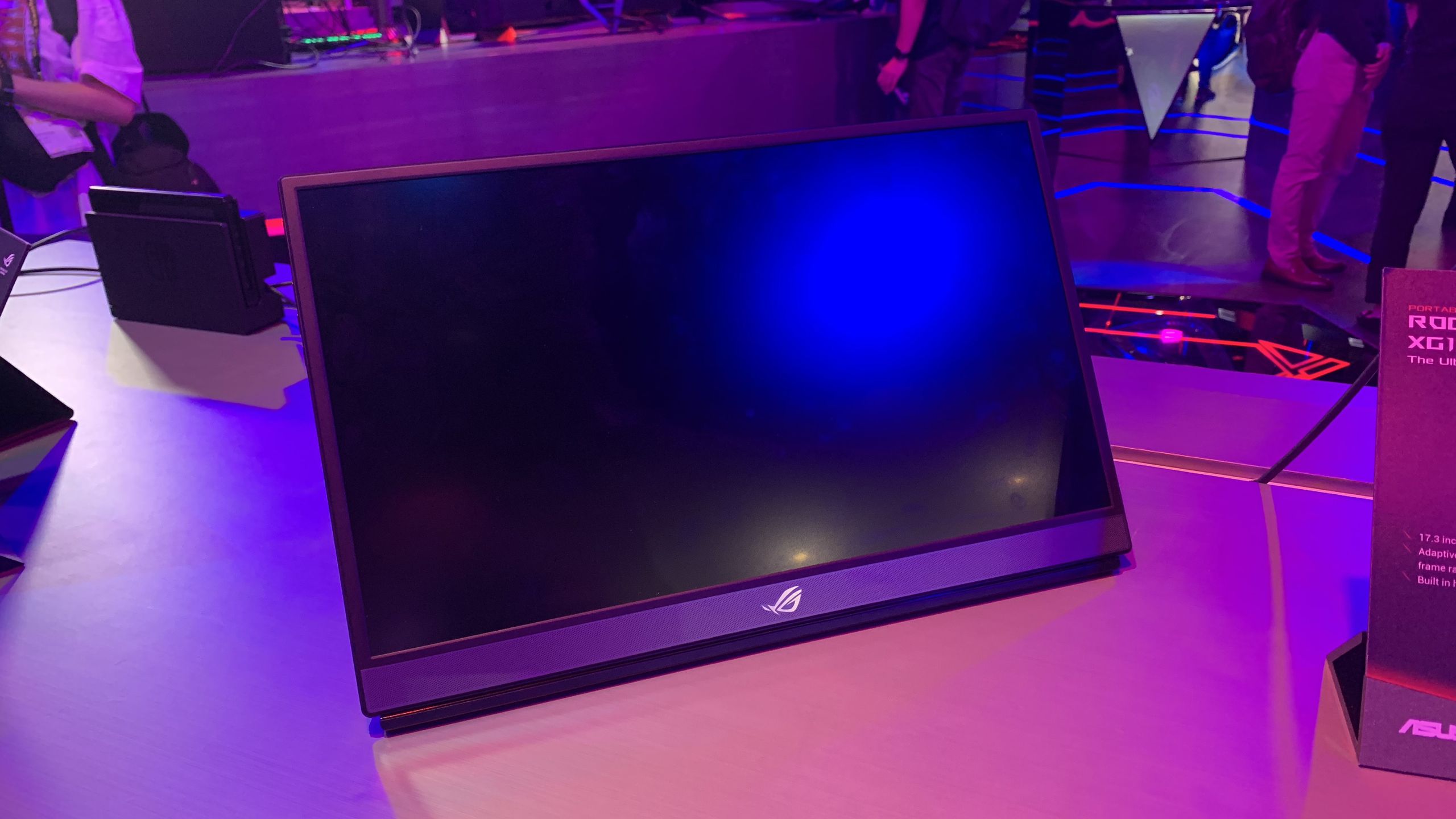 ASUS ROG Strix XG17