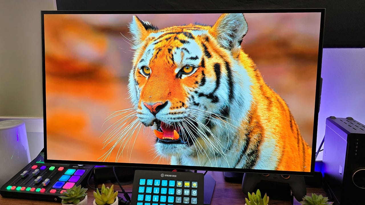 Asus ROG Strix OLED XG32UCWG