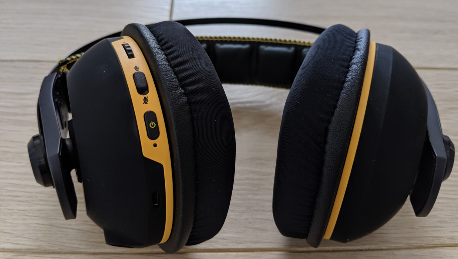 ASUS Tuf Gaming H7 Wireless Headset