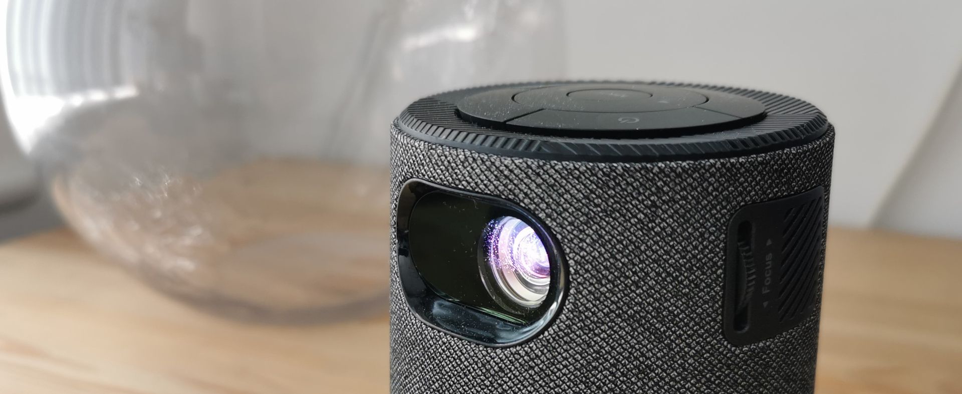 ASUS Zenbeam Latte L1 Portable LED Projector