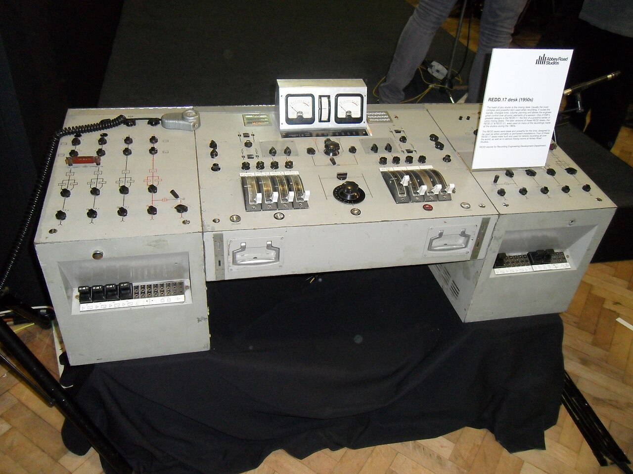 Audio Design Desk