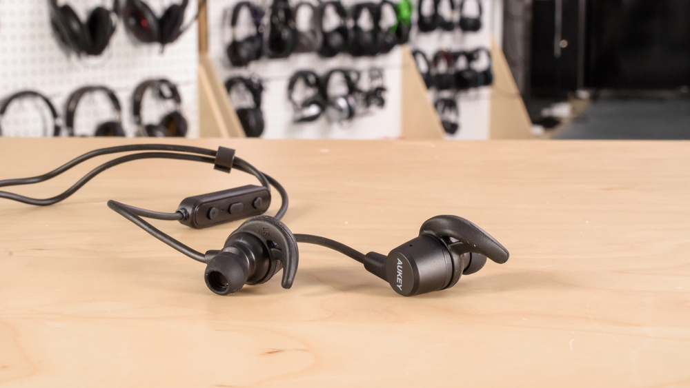Aukey EP-B40 Latitude wireless earbuds