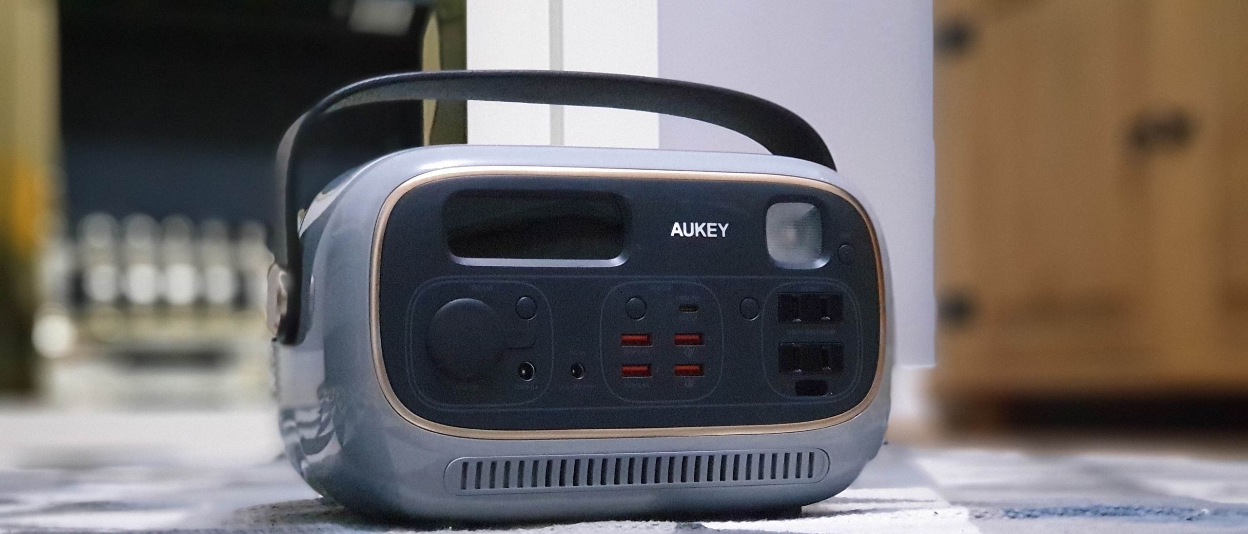 Aukey Powerstudio 300 Portable Battery Charger