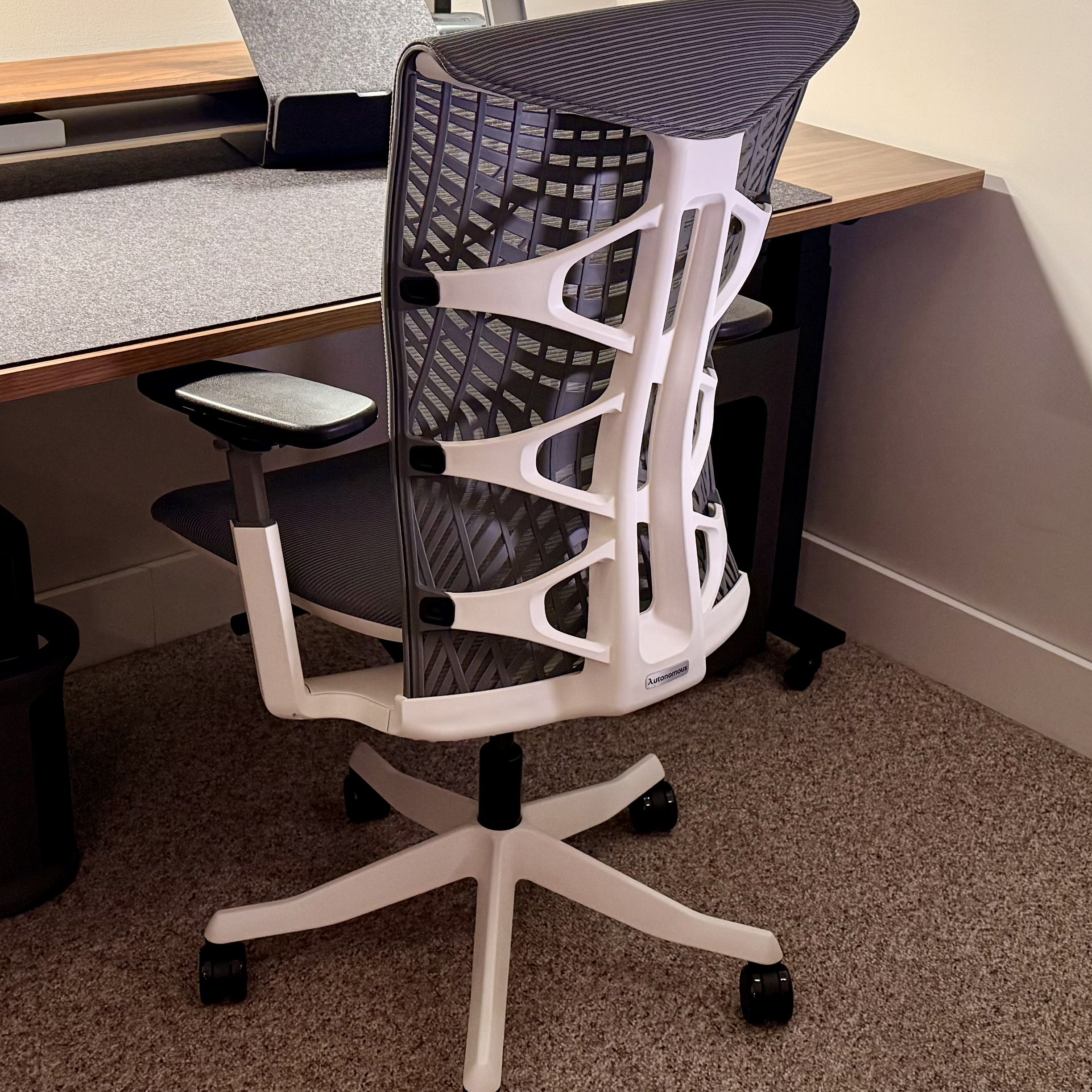 Autonomous Ergochair Ultra 2