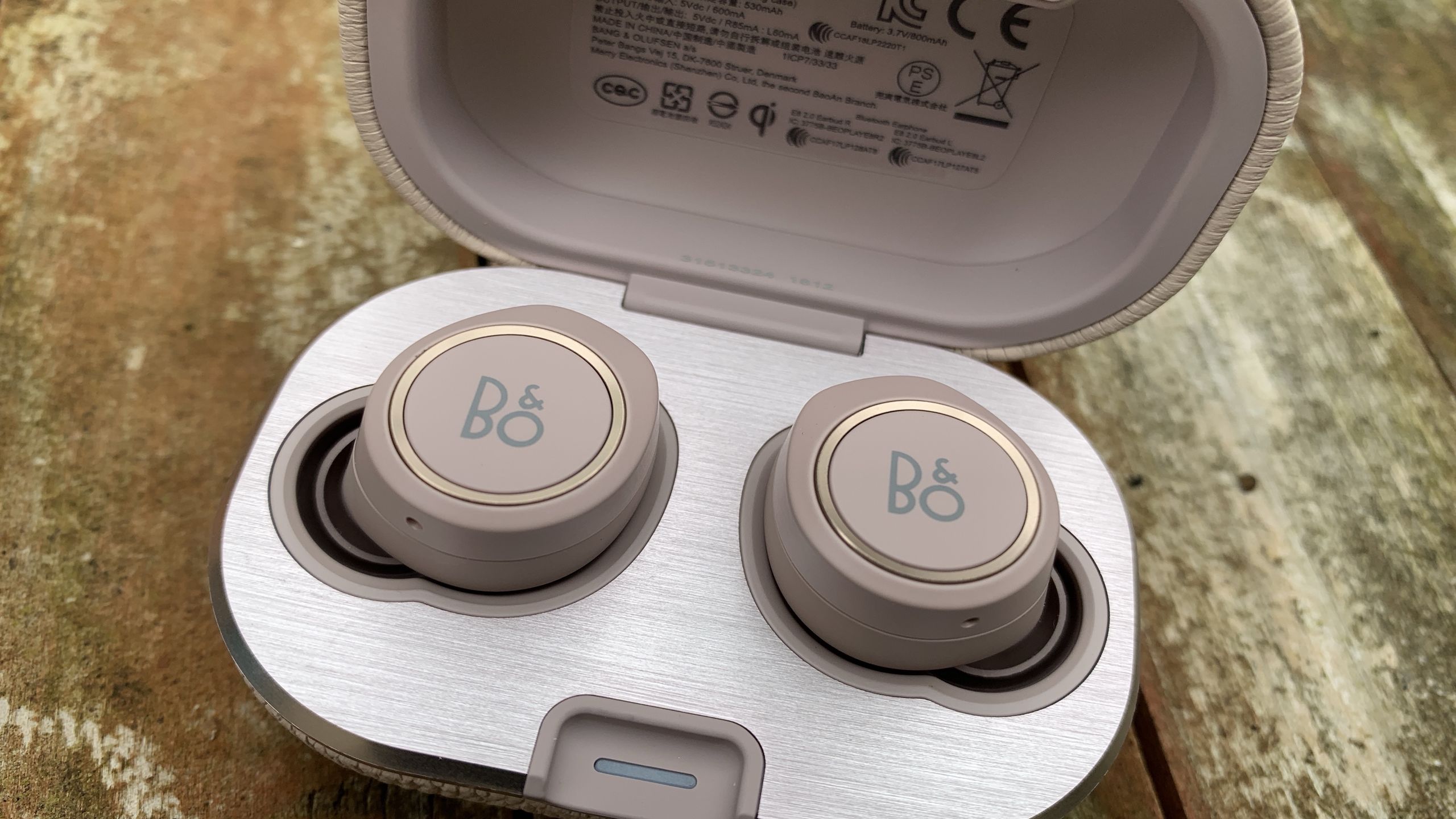 Bang & Olufsen Beoplay E8 2.0 Truly Wireless