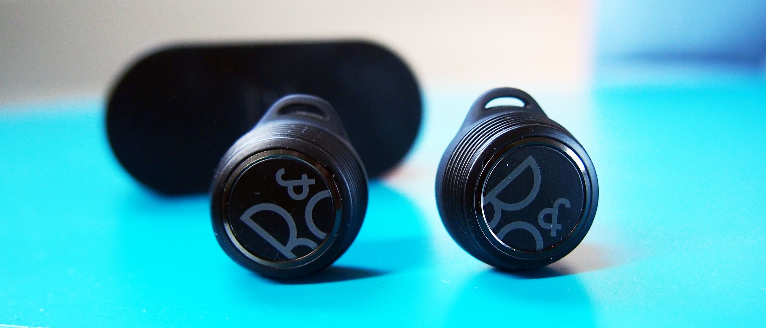 Bang  Olufsen Beoplay E8 Sport