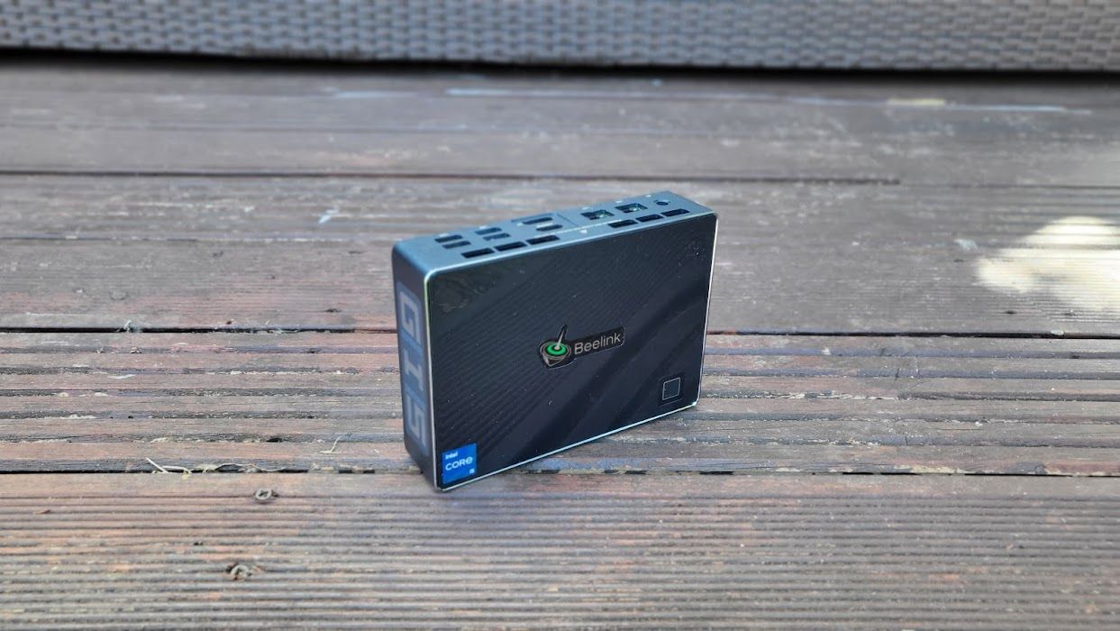 Beelink GTR5 Mini PC Workstation