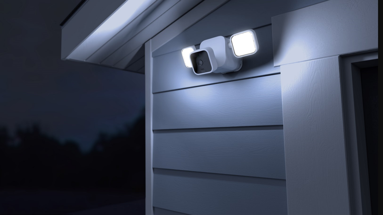 Blink Floodlight Mount