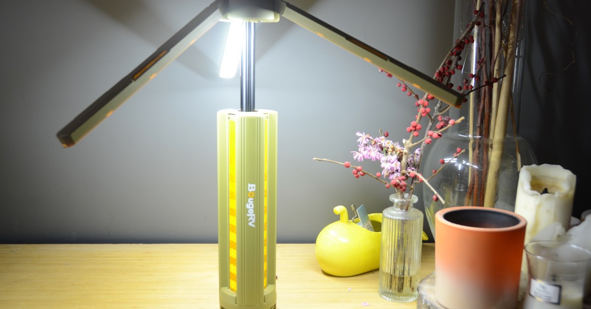Bougerv Outdoor Portable Telescopic Camping Lantern