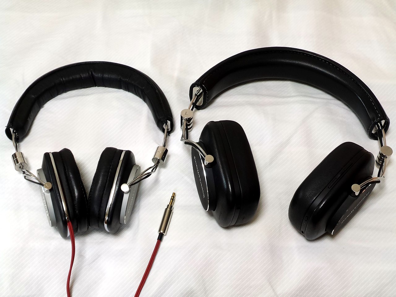 Bowers & Wilkins P5 Wireless