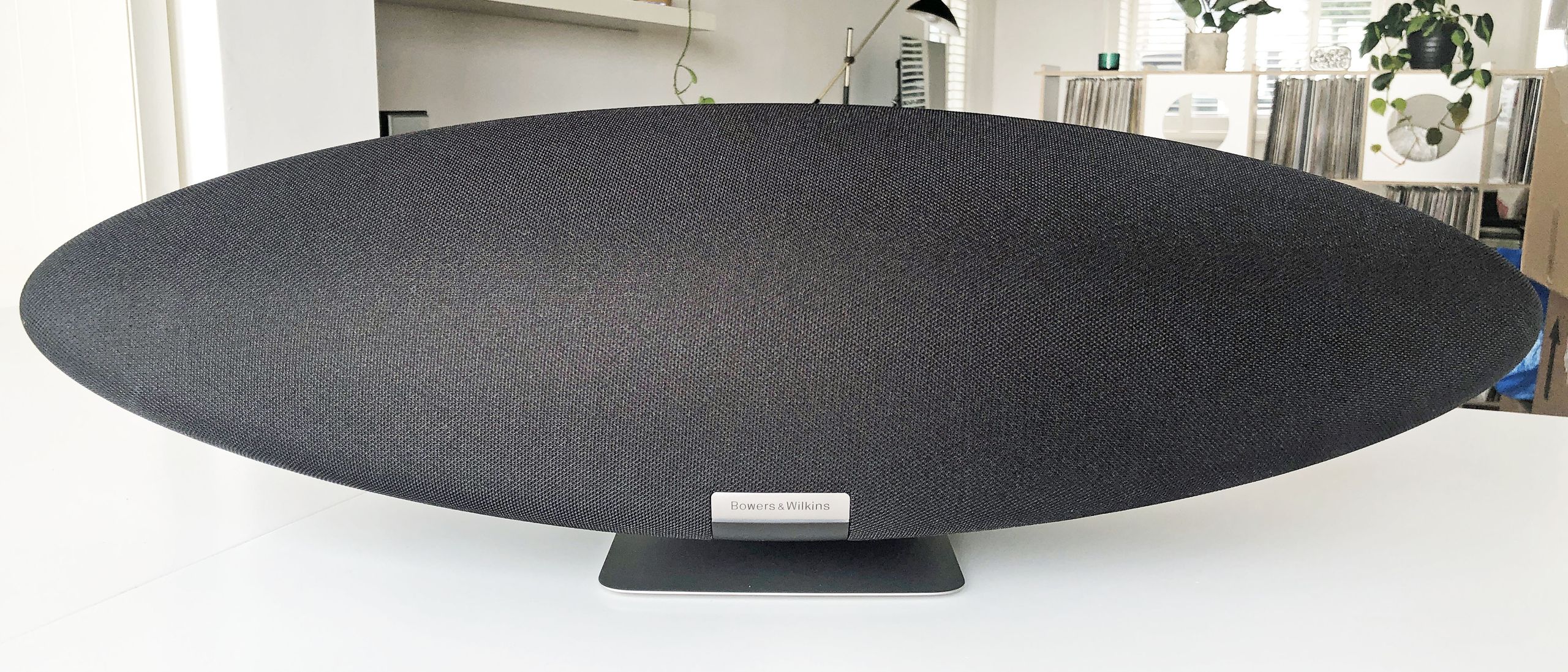 Bowers & Wilkins Zeppelin (2021)