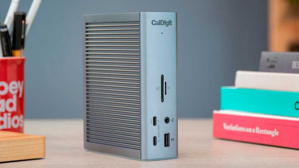 CalDigit Thunderbolt Station 4 (TS4)