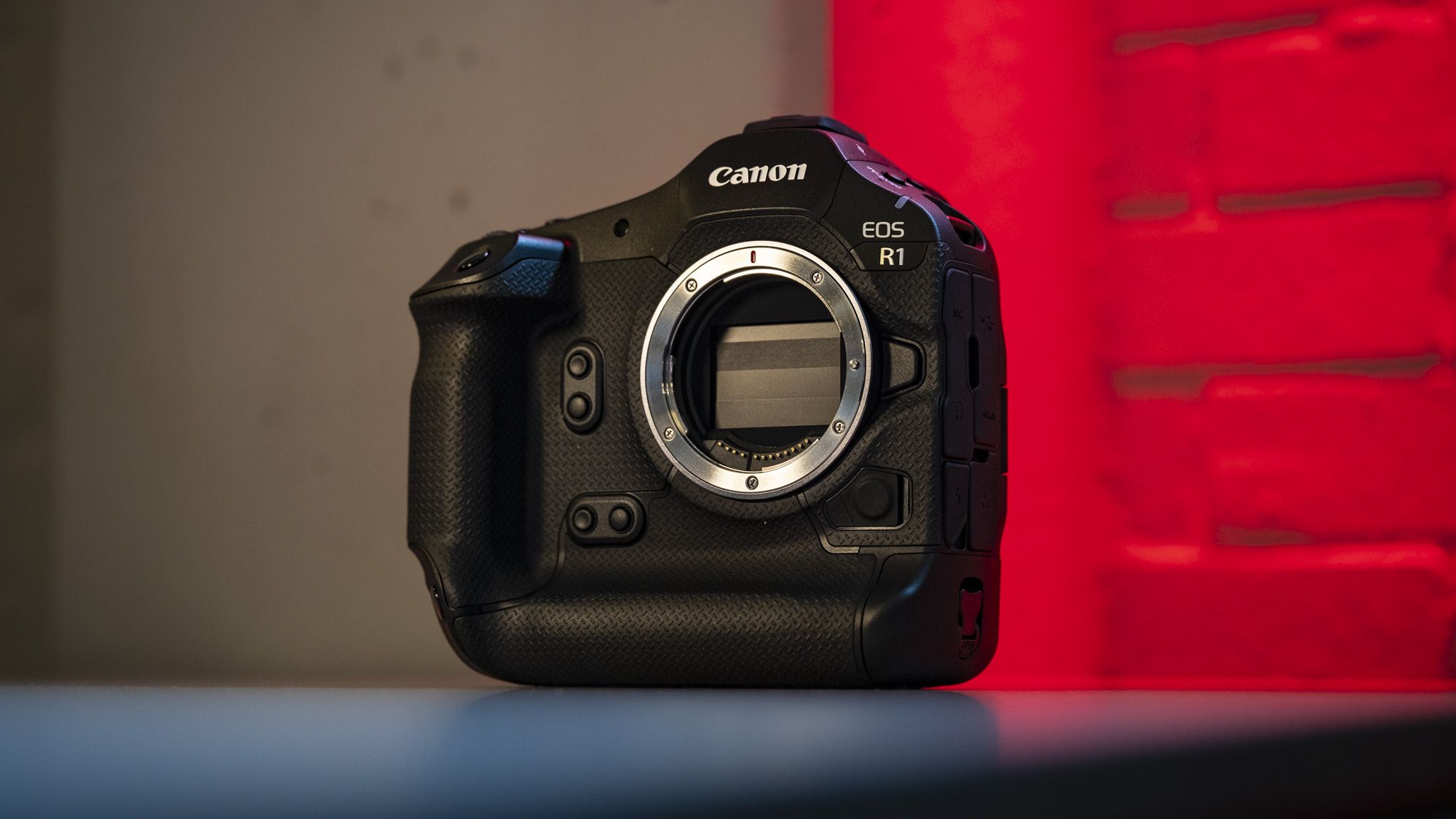 Canon EOS R1