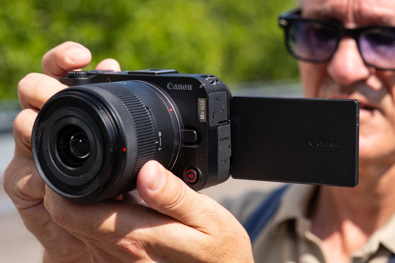 Canon Eos R50 V