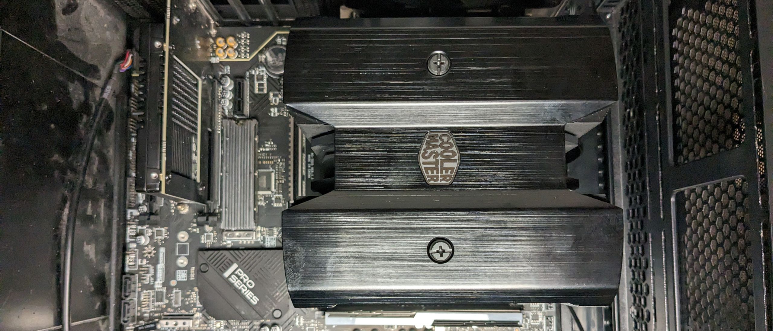 Cooler Master MA824 Stealth