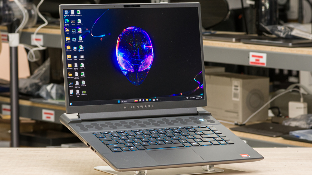 Dell Alienware m16 R1 (2023)