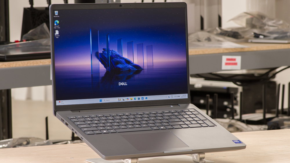 Dell Pro Max 16 (2025)