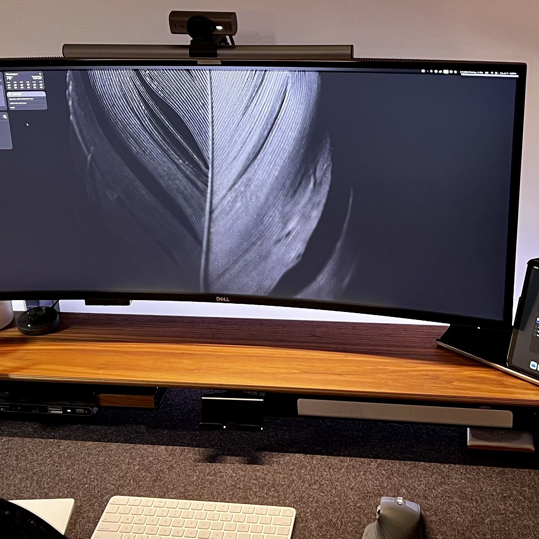 Dell UltraSharp 40 Curved Thunderbolt Hub Monitor (U4025QW)