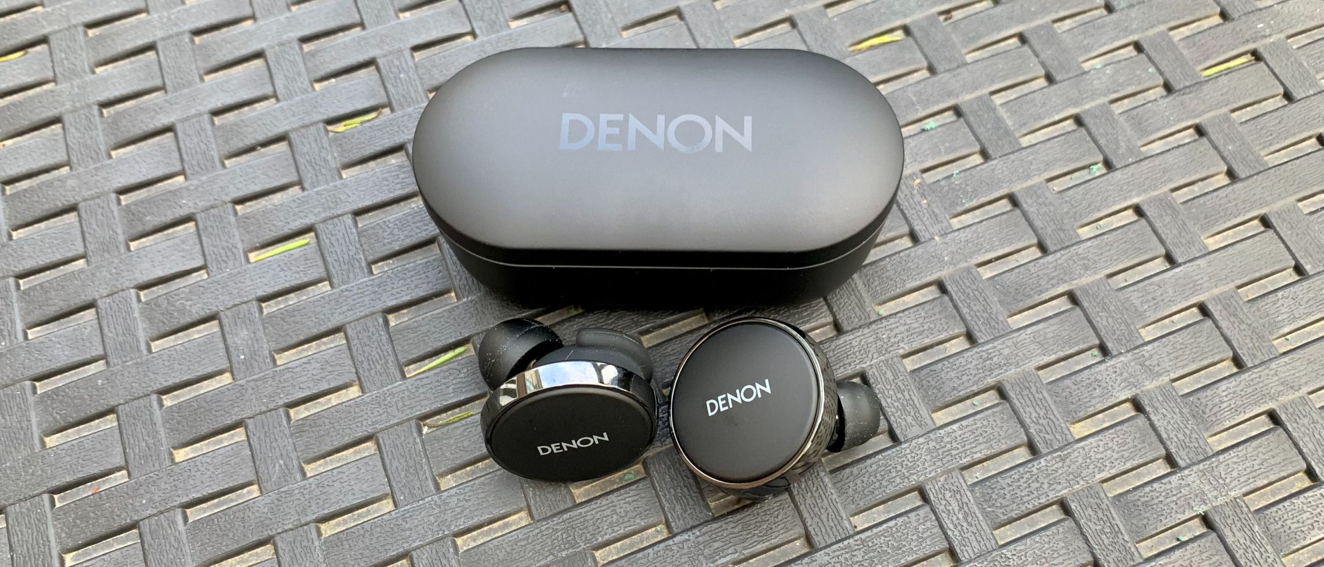 Denon PerL Pro