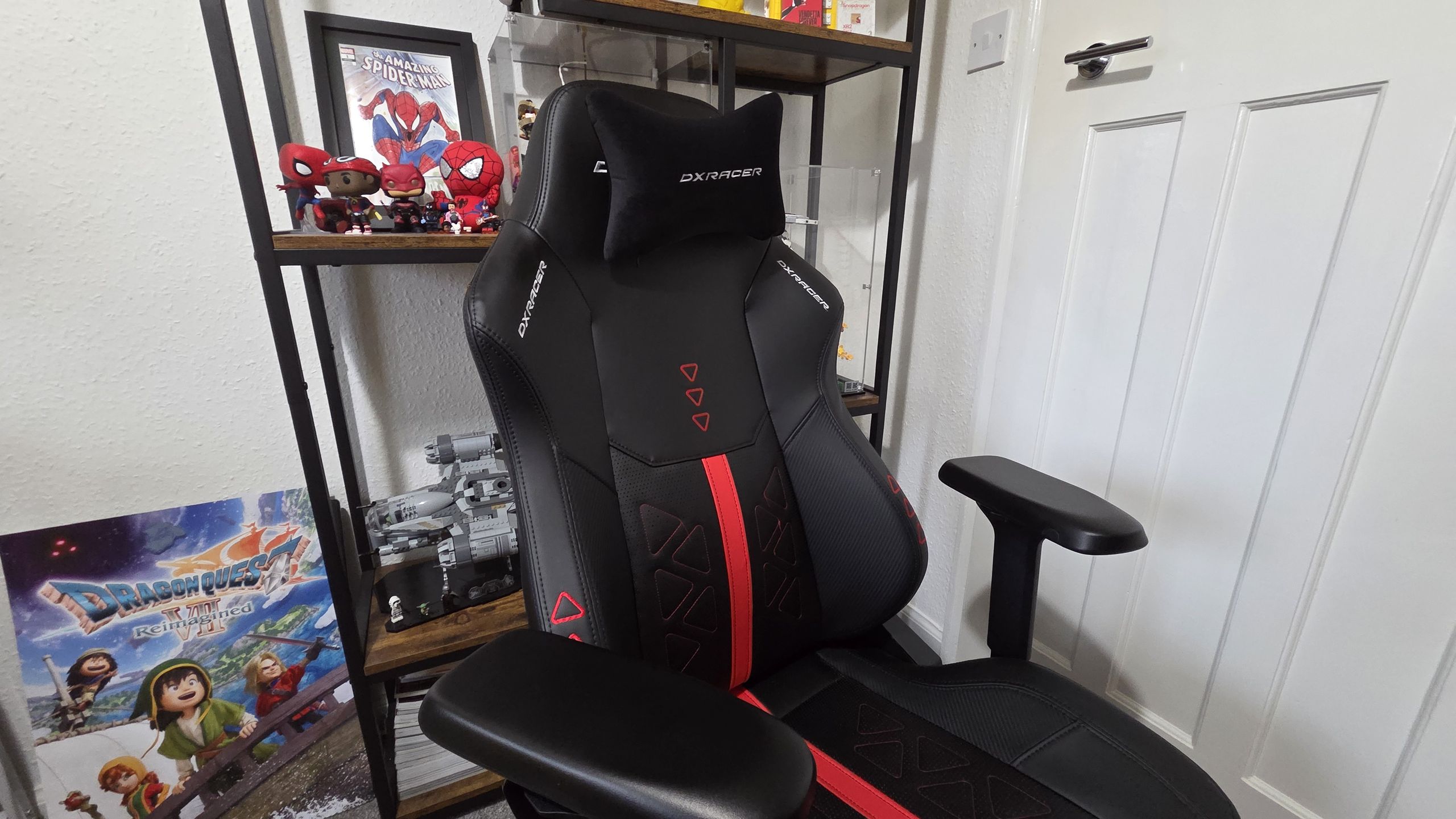 DXRacer Martian Pro Red Triangle