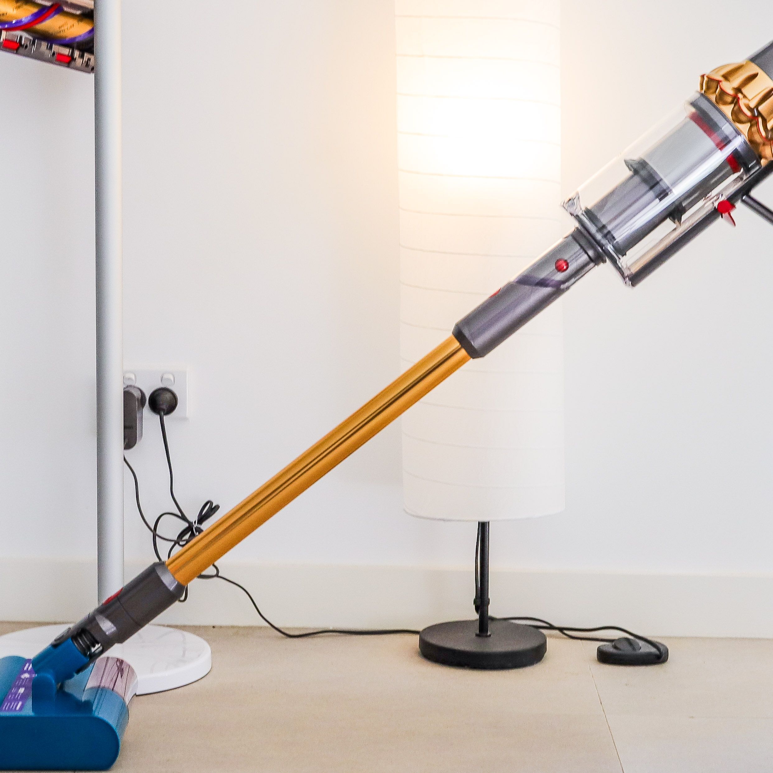 Dyson V15S Detect Submarine