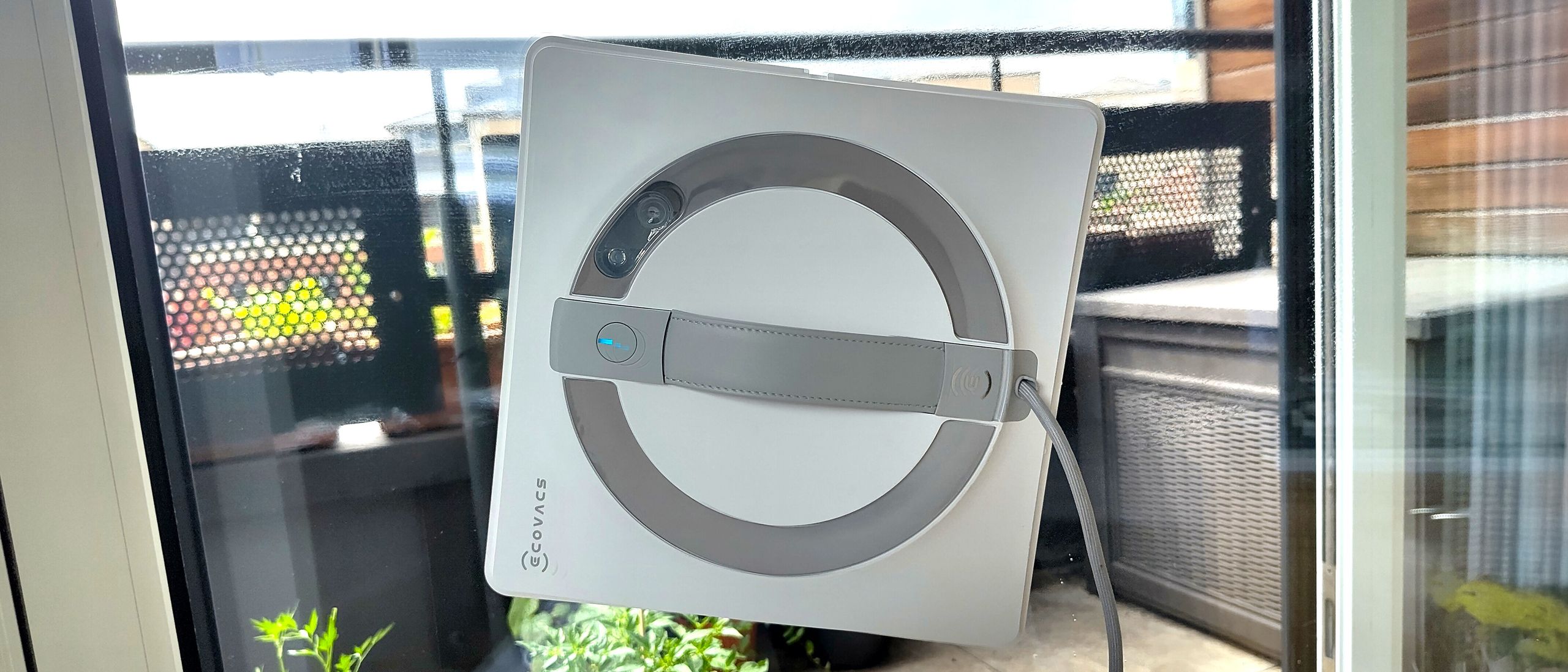 Ecovacs Winbot W2 Pro Omni
