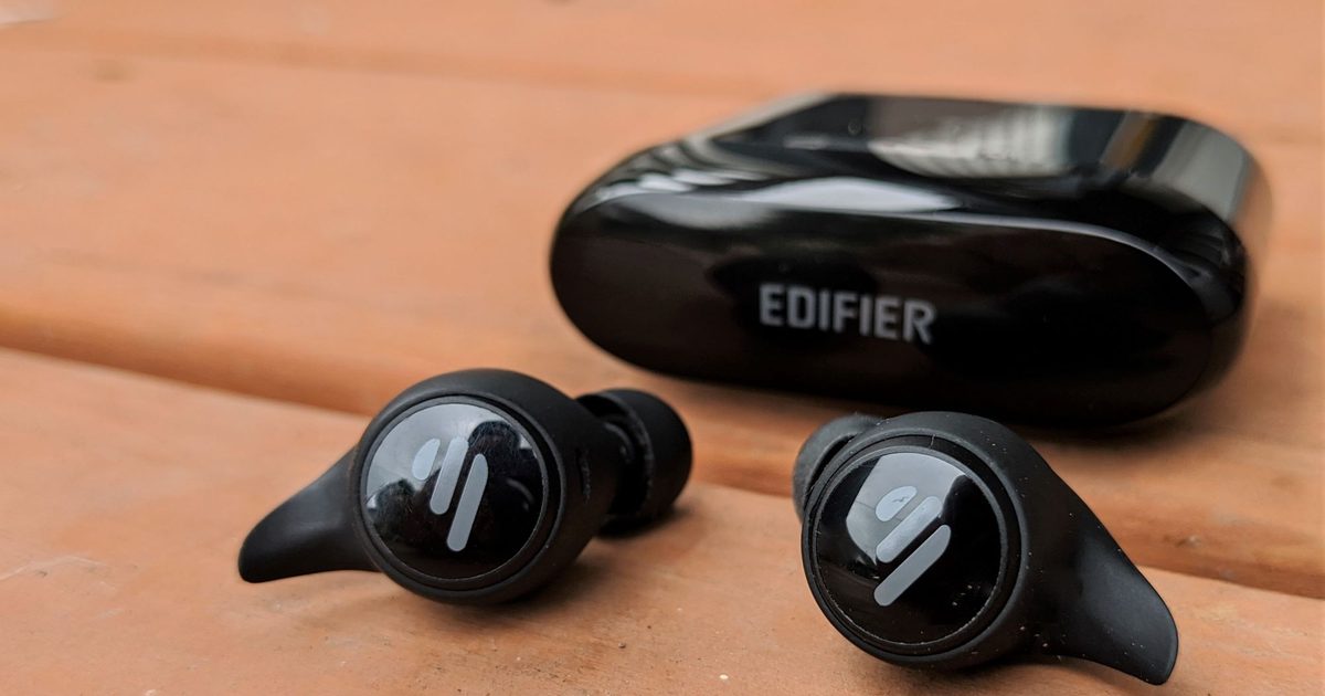 Edifier TWS6 earbuds