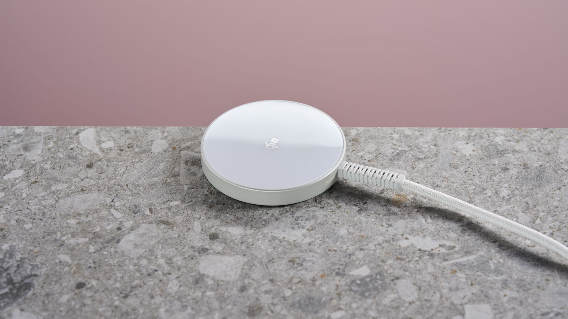 Esr QI2 Mini Wireless Charger